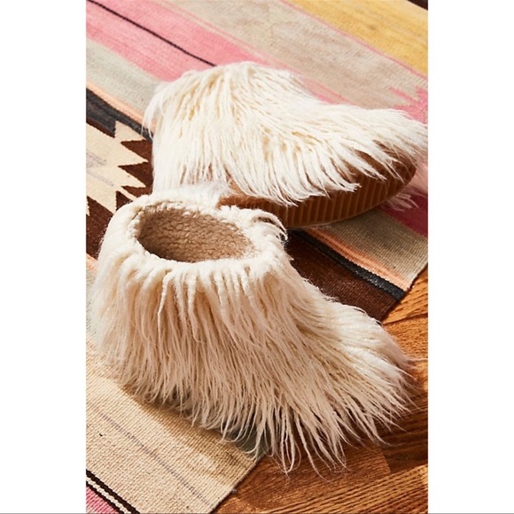 Jeffrey Campbell Shoes - Jeffrey Campbell- Faux Fur Boots "Snowies Slip On